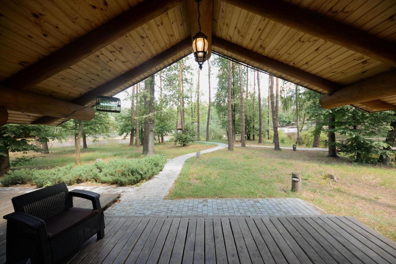 Resort Stariy Prud Pylypovychi Exteriör bild