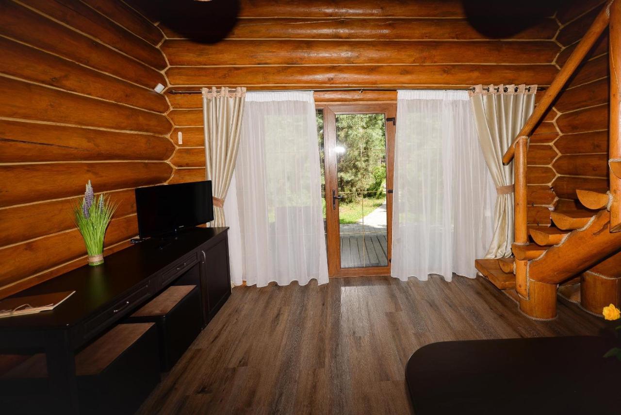 Resort Stariy Prud Pylypovychi Exteriör bild