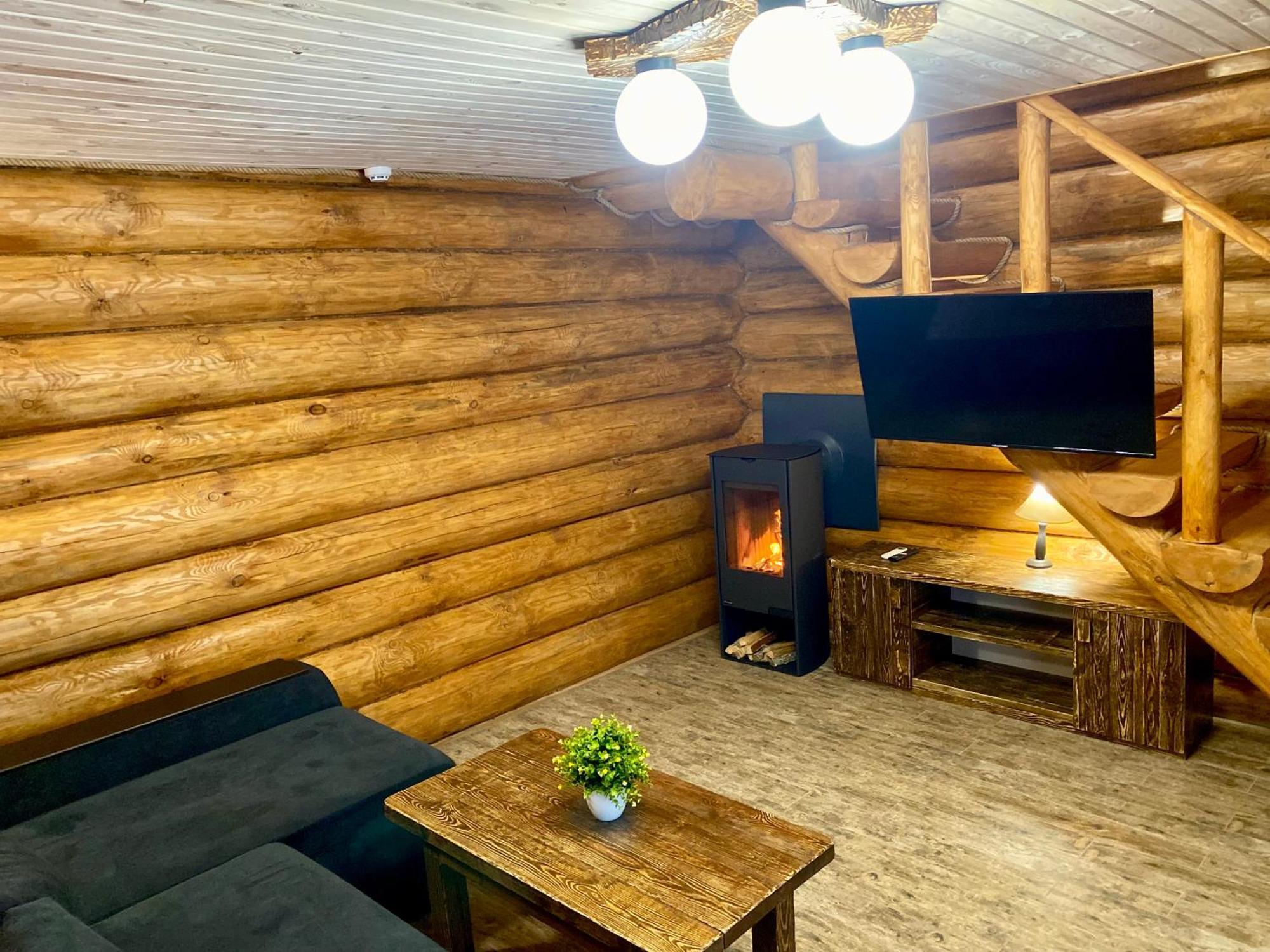 Resort Stariy Prud Pylypovychi Exteriör bild