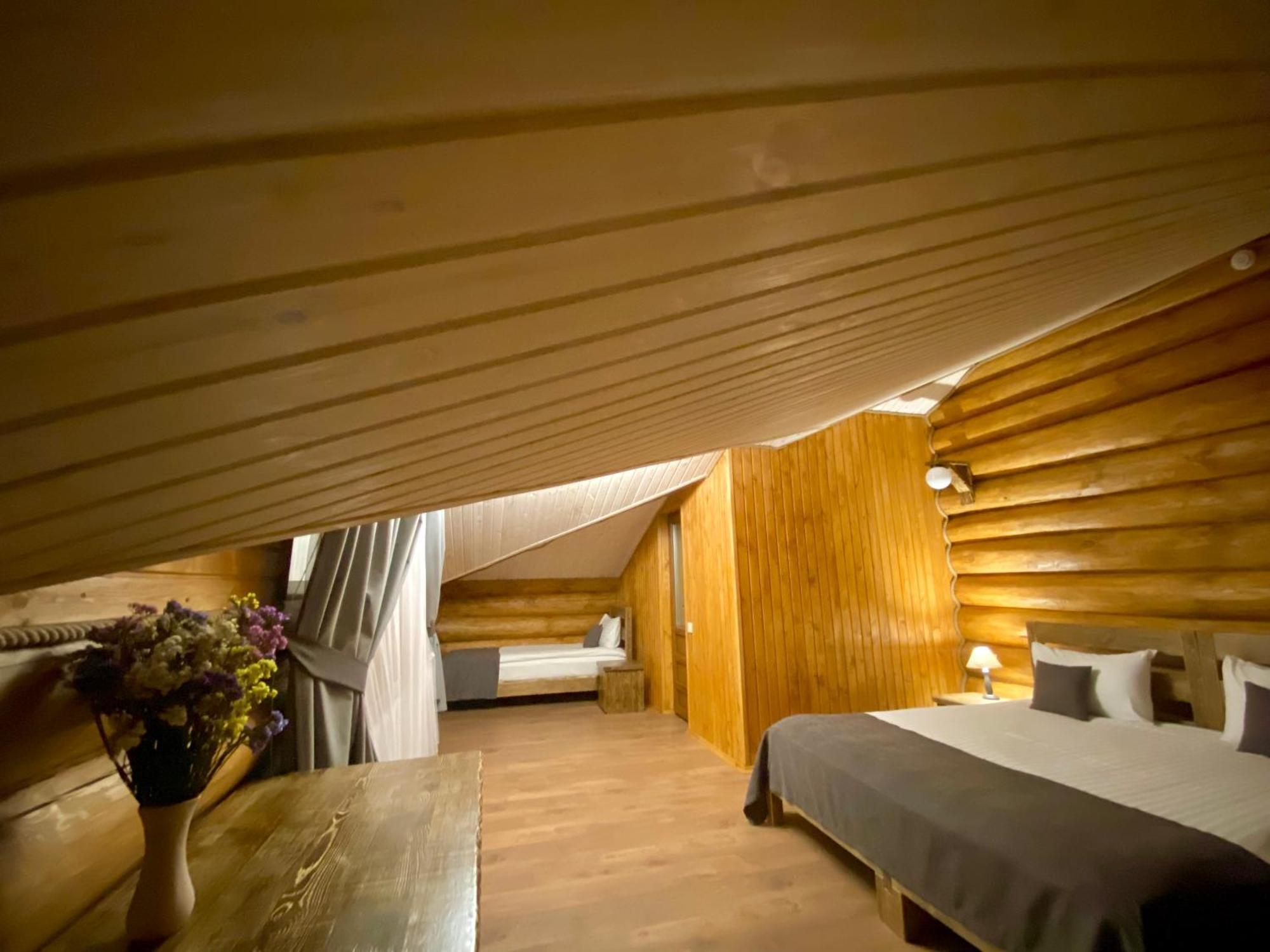 Resort Stariy Prud Pylypovychi Exteriör bild