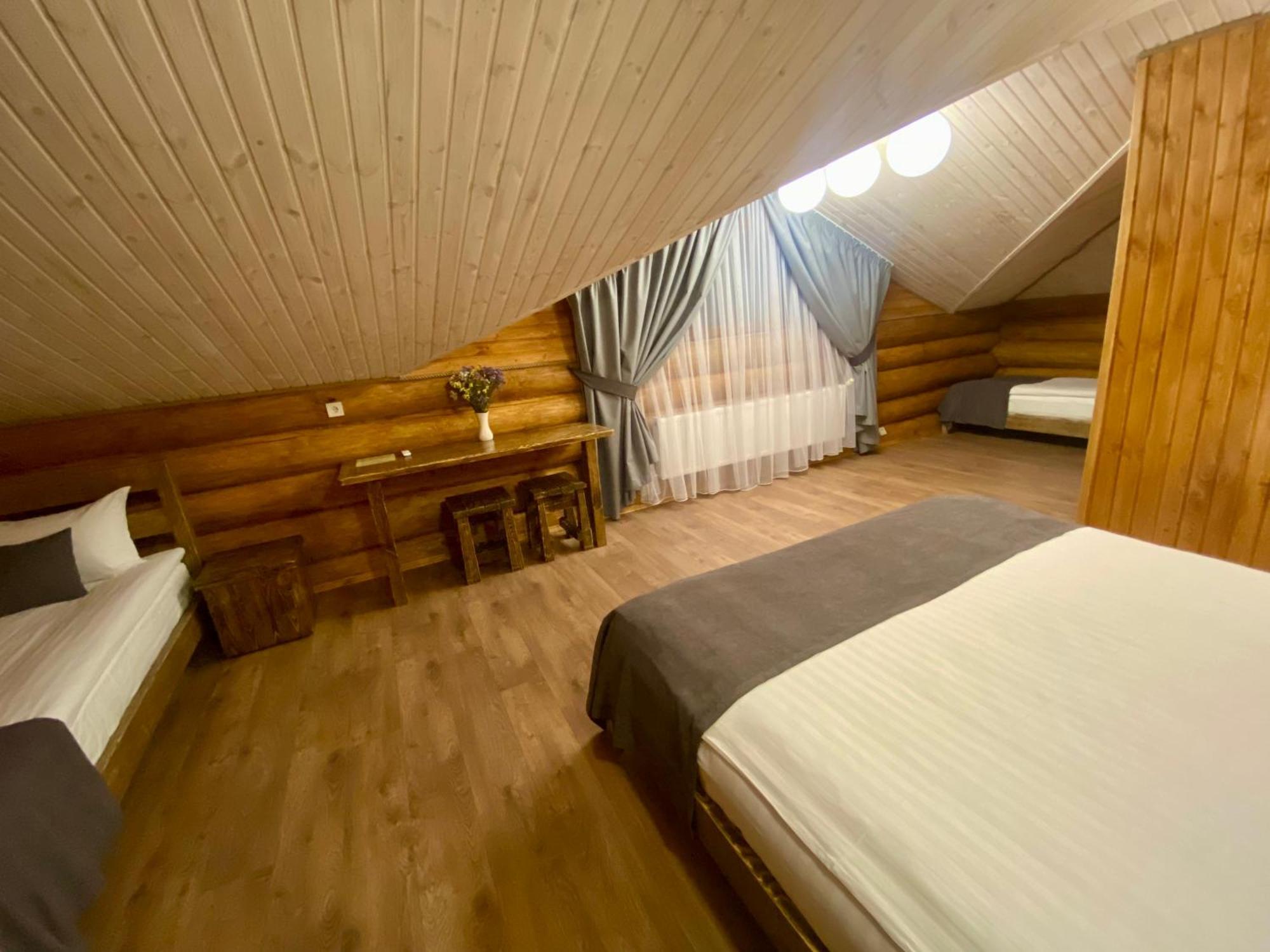 Resort Stariy Prud Pylypovychi Exteriör bild