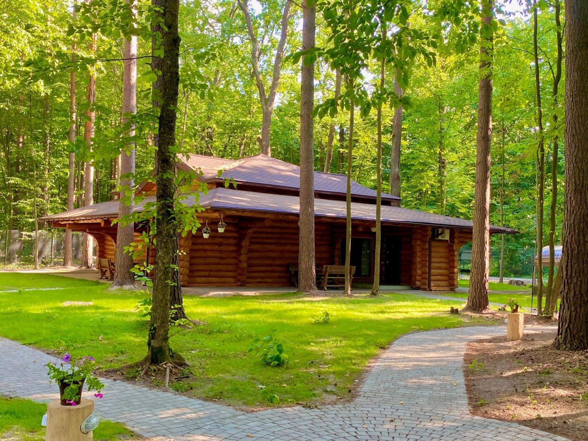 Resort Stariy Prud Pylypovychi Exteriör bild